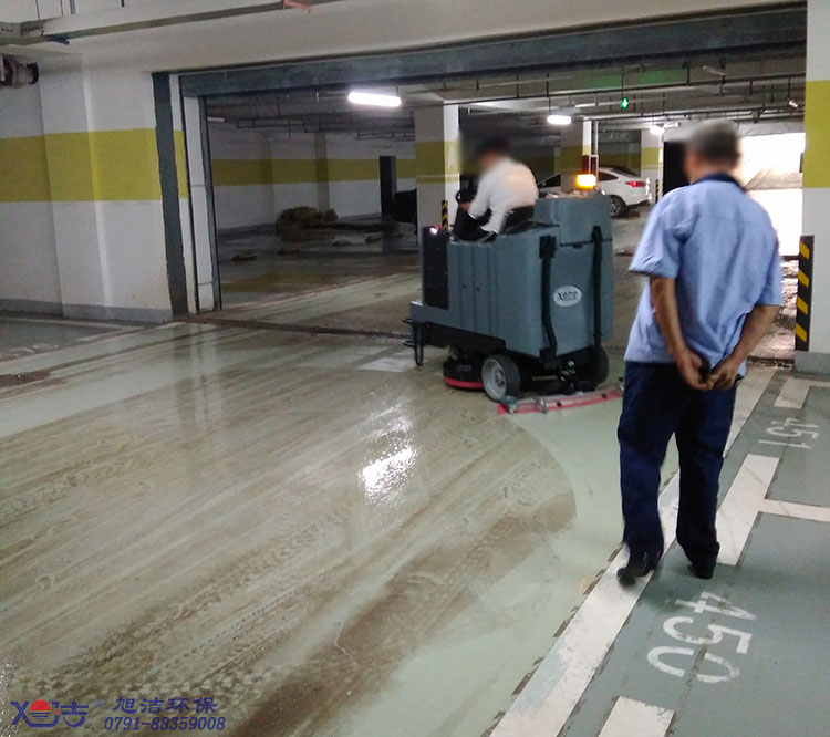 酒店停車場保潔-駕駛式洗地機廠家